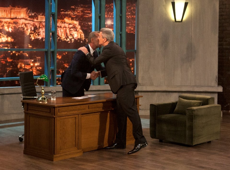 Στην πρεμιέρα του Πέτρου Κωστόπουλου τραγουδάει ο... Νίκος Χατζηνικολάου [εικόνες] | iefimerida.gr 1