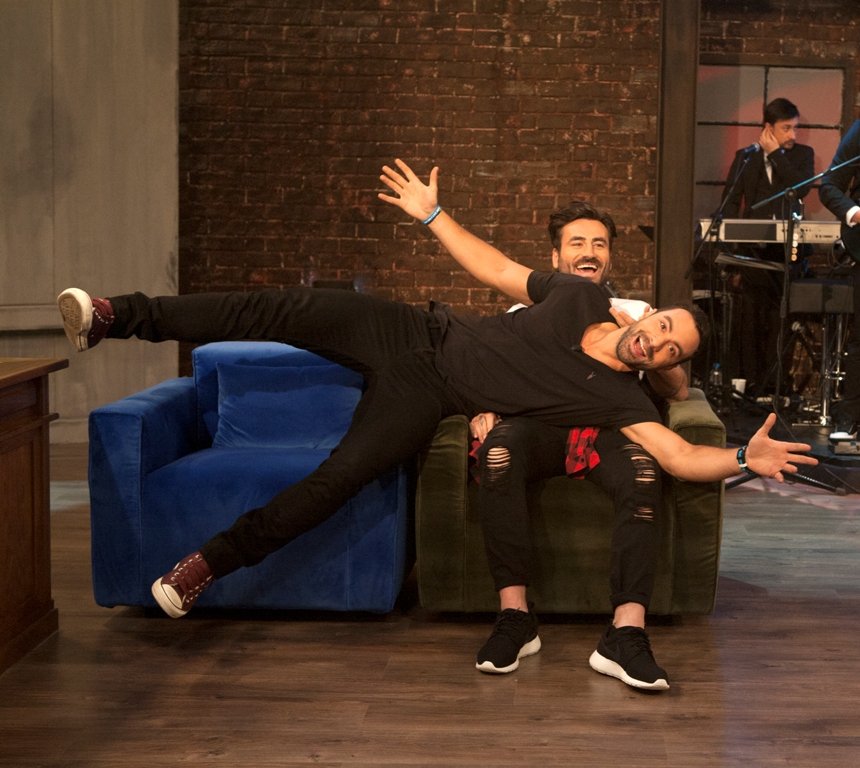 Στην πρεμιέρα του Πέτρου Κωστόπουλου τραγουδάει ο... Νίκος Χατζηνικολάου [εικόνες] | iefimerida.gr 2