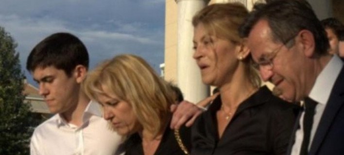 O θρήνος της οικογένειας Νίκου Νικολόπουλου που συγκλόνισε την Ελλάδα [εικόνες] | iefimerida.gr 2
