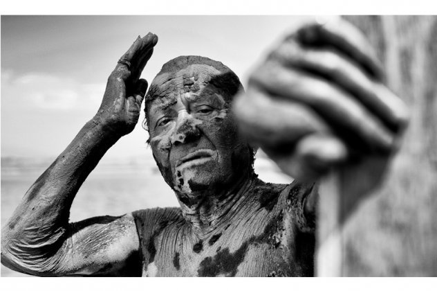 Ο Νίκος Αλιάγας έφερε «Σώματα και Ψυχές» από το Μεσολόγγι στο Παρίσι [εικόνες] | iefimerida.gr 5