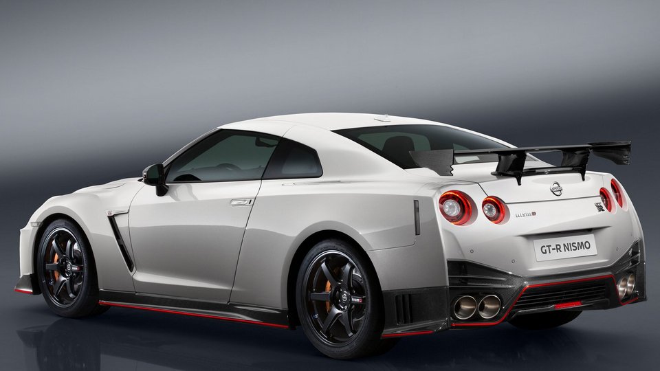 Nissan GT-R & Z: Γιορτάζουν μισό αιώνα στην παραγωγή | iefimerida.gr 0