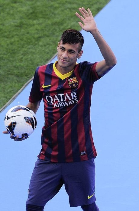 Χαμός για Νεϊμάρ – 55.000 κόσμος στο Καμπ Νόου για να υποδεχτεί το νέο αστέρι της Μπαρτσελόνα [εικόνες, βίντεο] | iefimerida.gr 5