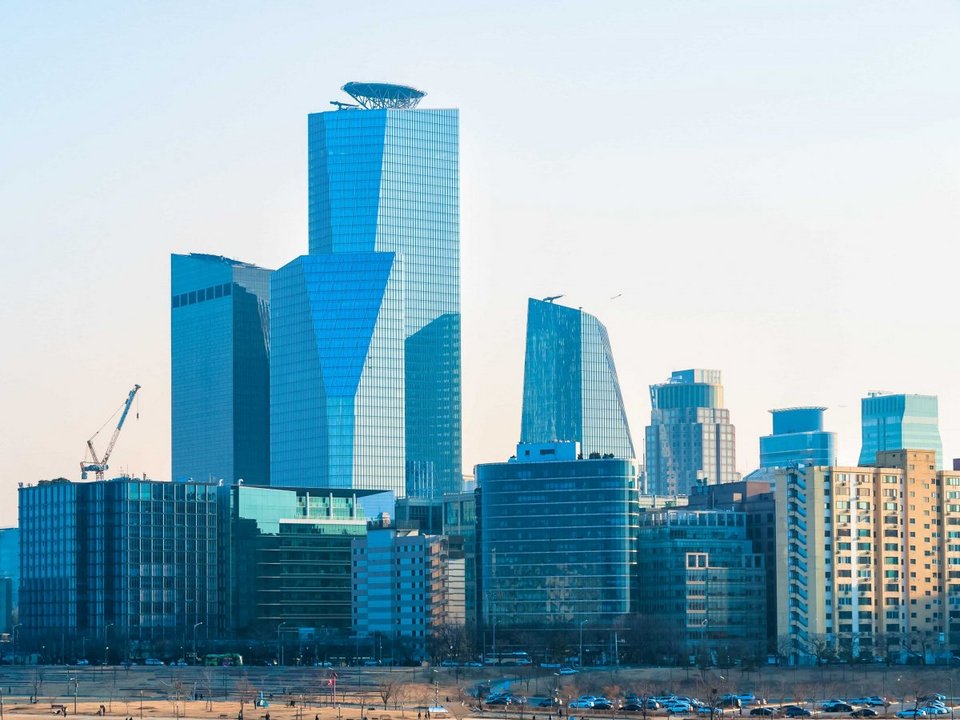 Οταν κοιτάς από ψηλά: Οι 10 πόλεις του κόσμου με τους πιο εντυπωσιακούς ουρανοξύστες [εικόνες]  | iefimerida.gr 4