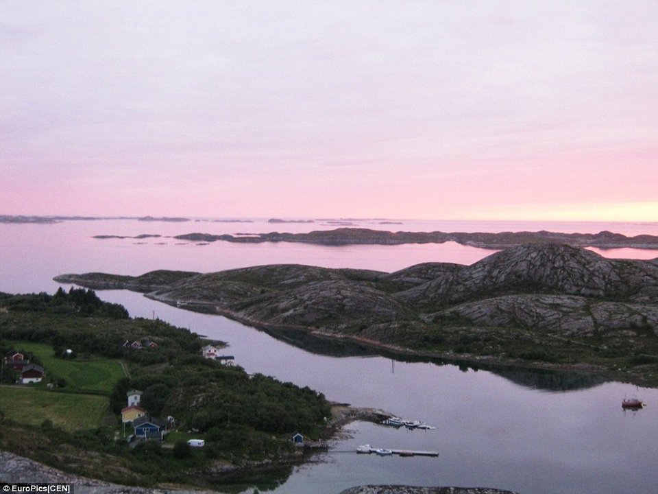 Ενα ξύλινο εξοχικό σε τιμή ευκαιρίας - Πωλείται για 0,07 ευρώ και βρίσκεται σε νησί με δική του παραλία [εικόνες] | iefimerida.gr 4