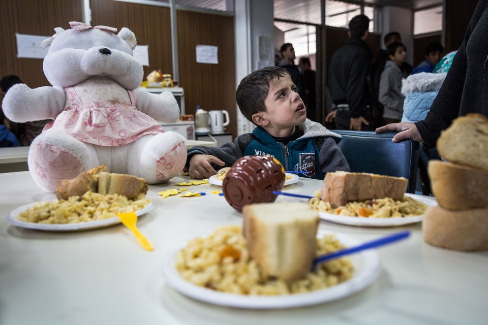 Εγκλωβισμένοι στην Ελλάδα -Αφιέρωμα του Al Jazeera στους πρόσφυγες των Εξαρχείων [εικόνες]  | iefimerida.gr 4