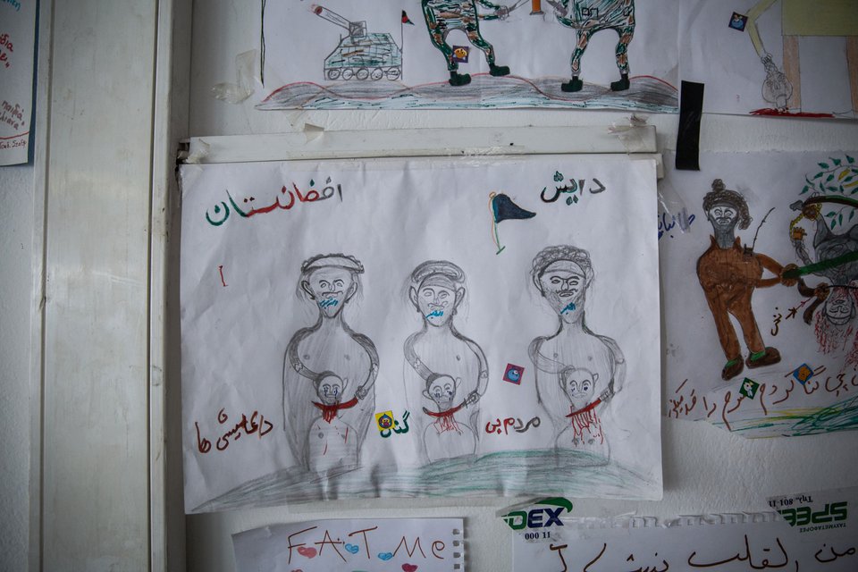 Εγκλωβισμένοι στην Ελλάδα -Αφιέρωμα του Al Jazeera στους πρόσφυγες των Εξαρχείων [εικόνες]  | iefimerida.gr 7