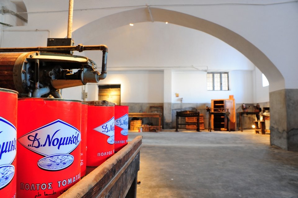 Eνα παλιό εργοστάσιο ντομάτας στη Σαντορίνη γίνεται ηφαίστειο πολιτισμού με κορυφαία ονόματα [εικόνες] | iefimerida.gr 5