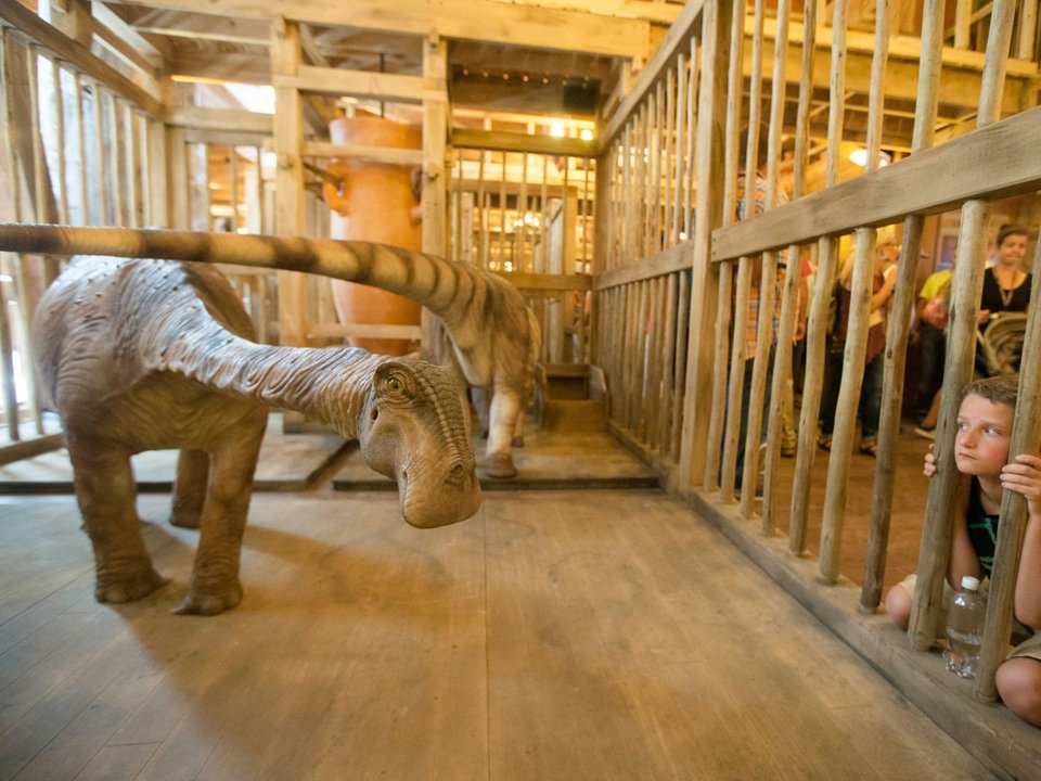 Νέα τρέλα στις ΗΠΑ η θρησκεία -Μπίζνες εκατομμυρίων, θεματικά πάρκα, drive in [εικόνες] | iefimerida.gr 2