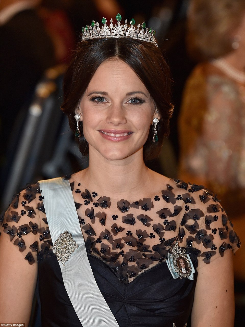  Το δείπνο της απόλυτης χλιδής στην Ευρώπη: Βασιλιάδες, πριγκίπισσες, διαμαντένιες τιάρες, χρυσά κηροπήγια και απονομή Νόμπελ [εικόνες] | iefimerida.gr 14