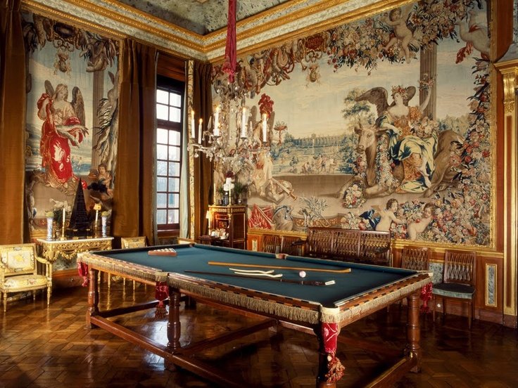 Επαιξαν Οπερα στον ωραιότερο πύργο της Γαλλίας -Σκηνοθέτης Ζυλί Γκαγιέ, βιολί η σύζυγος του Μανουέλ Βαλς [εικόνες] | iefimerida.gr 16