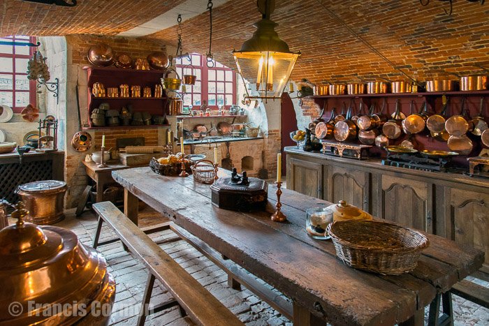 Επαιξαν Οπερα στον ωραιότερο πύργο της Γαλλίας -Σκηνοθέτης Ζυλί Γκαγιέ, βιολί η σύζυγος του Μανουέλ Βαλς [εικόνες] | iefimerida.gr 9