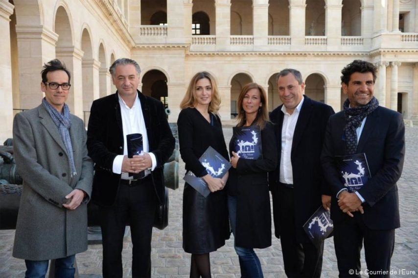 Επαιξαν Οπερα στον ωραιότερο πύργο της Γαλλίας -Σκηνοθέτης Ζυλί Γκαγιέ, βιολί η σύζυγος του Μανουέλ Βαλς [εικόνες] | iefimerida.gr 4