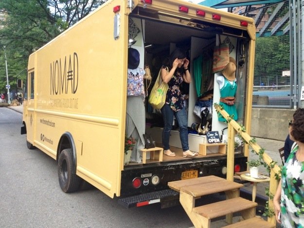 Το Nomad truck στους δρόμους της Νέας Υόρκης: Η μπουτίκ-φορτηγό με τα funky και boho ρούχα [εικόνες] | iefimerida.gr 0