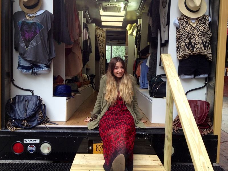 Το Nomad truck στους δρόμους της Νέας Υόρκης: Η μπουτίκ-φορτηγό με τα funky και boho ρούχα [εικόνες] | iefimerida.gr 2