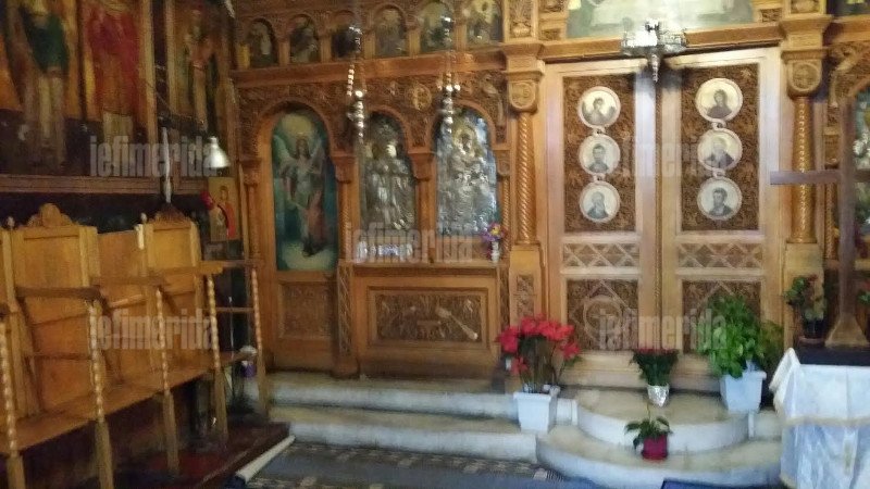 Οι αντεξουσιαστές κατέστρεψαν το εκκλησάκι δίπλα στη Νομική -Το έσπασαν και έκλεψαν τα πάντα [εικόνες] | iefimerida.gr 2