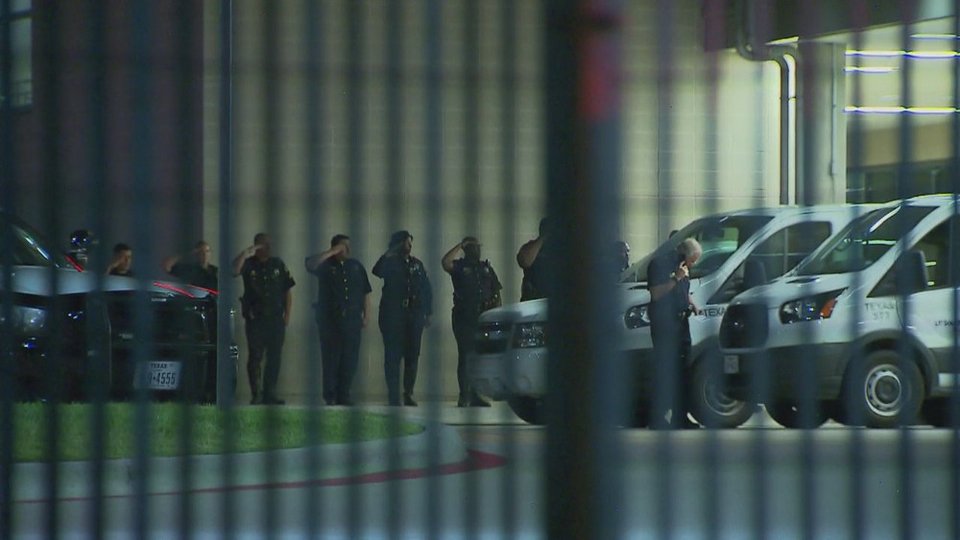 Οι ΗΠΑ σε σοκ -Το χρονικό του μακελειού στο Ντάλας με 5 νεκρούς αστυνομικούς [εικόνες&βίντεο] | iefimerida.gr 7