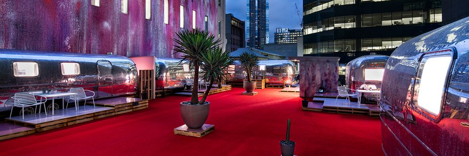 Notel: Ενα πεντάστερο ξενοδοχείο φτιαγμένο από τροχόσπιτα του '70 [εικόνες]  | iefimerida.gr 0