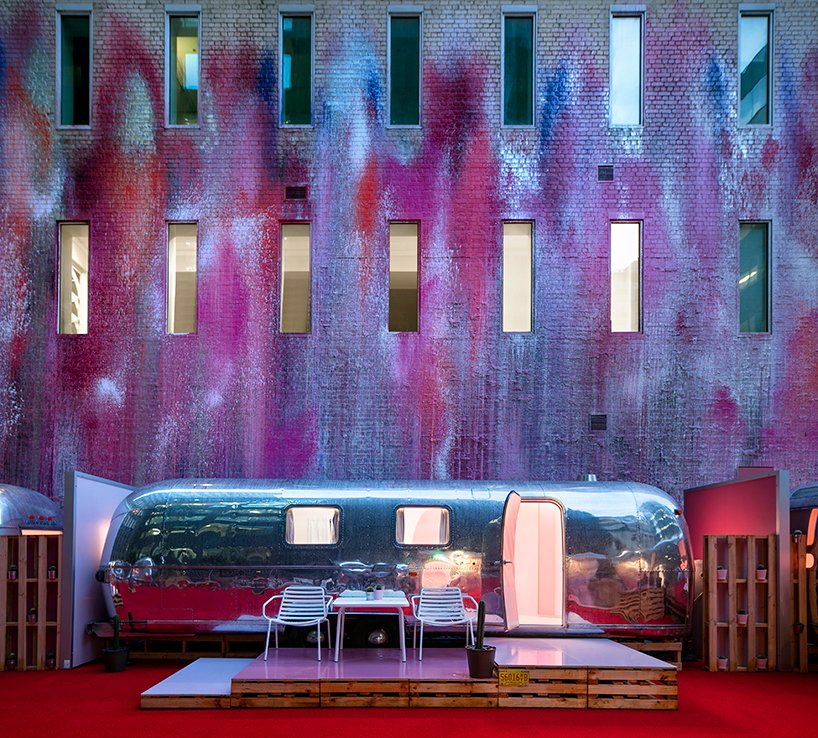 Notel: Ενα πεντάστερο ξενοδοχείο φτιαγμένο από τροχόσπιτα του '70 [εικόνες]  | iefimerida.gr 3