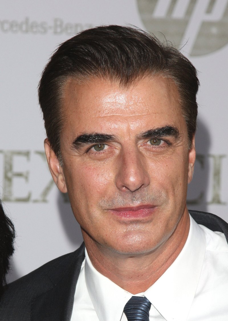 Αγνώριστος ο Mr Big του Sex and the City στα 62 του- Με μπαστούνι και άσπρα μαλλιά [εικόνες] | iefimerida.gr 2