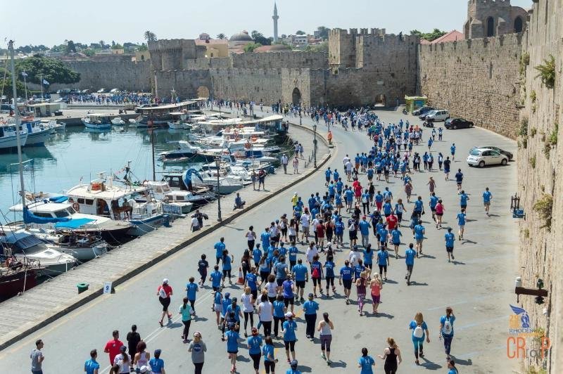 Novasports Running Team: Ταξιδεύοντας στην Ελλάδα με «Captain» τον Περικλή Ιακωβάκη [εικόνες] | iefimerida.gr 2