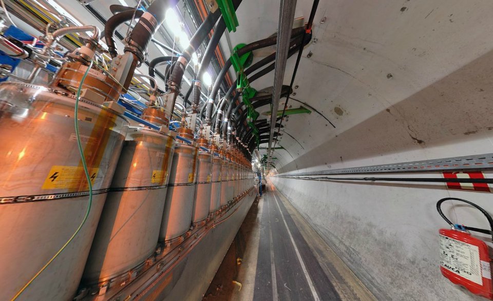 Ο επιταχυντής που «γέννησε» το σωματίδιο του θεού, αναβαθμισμένος και έτοιμος για το επόμενο βήμα [εικόνες] | iefimerida.gr 2