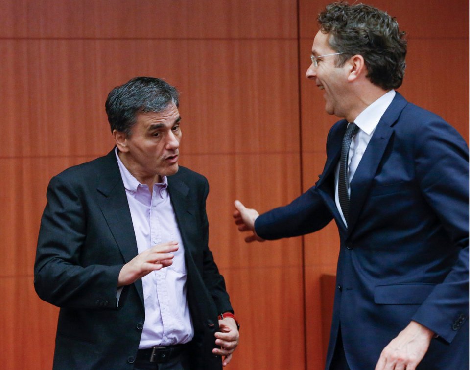 Σύντομη συνομιλία Ντάισελμπλουμ – Τσακαλώτου στις Βρυξέλλες  [εικόνες] | iefimerida.gr 1