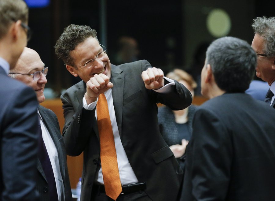 Τα πειράγματα του Ντάισελμπλουμ στον Τσακαλώτο -Κεφάτος ο πρόεδρος του Eurogroup [εικόνες] | iefimerida.gr 0