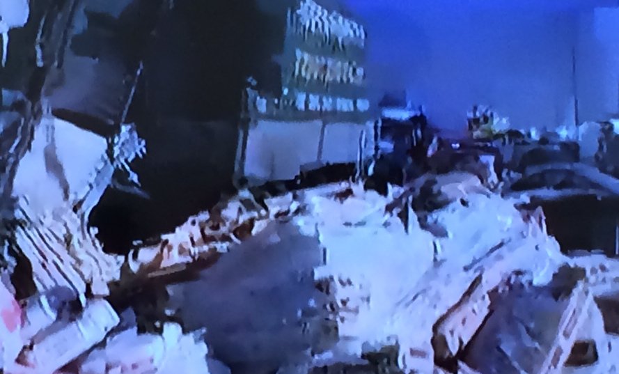 Καραμπόλα με νταλίκα στην Εθνική Οδό -Φορτωμένη με αλεύρι έπεσε πάνω σε 9 ΙΧ [εικόνες&βίντεο] | iefimerida.gr 7