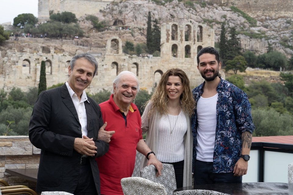 O Γιώργος Νταλάρας ετοιμάζει συναυλία-αφιέρωμα στον Λευτέρη Παπαδόπουλο στο Ηρώδειο [εικόνες]  | iefimerida.gr 0