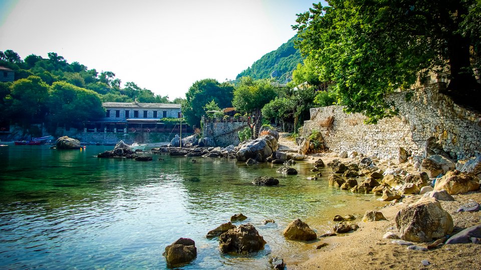 Οι 19 άγνωστοι, καταπληκτικοί αλλά και οικονομικοί προορισμοί στην Ευρώπη -Ενας στην Ελλάδα [εικόνες] | iefimerida.gr 9