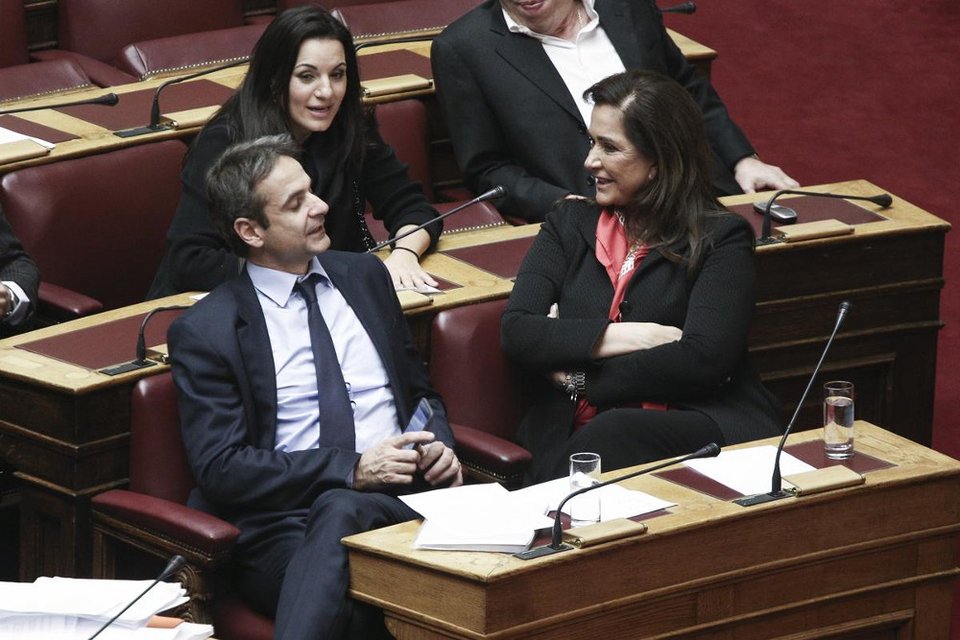 Η Ντόρα στο πλάι του Κυριάκου [εικόνες] | iefimerida.gr 0