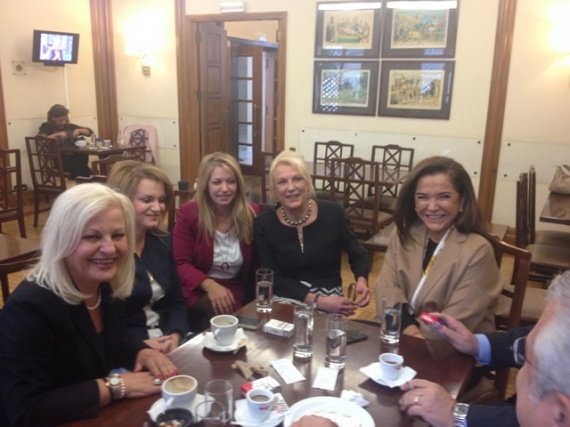 Μπακογιάννη: Υπάρχουν 172 βουλευτές που θα ψηφίσουν για Πρόεδρο -Μου το είπε «κουβαρίστρα» της Βουλής [εικόνες] | iefimerida.gr 0