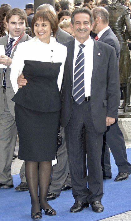 Πολιτικός έβλεπε γυμνά μέσα στο κοινοβούλιο [εικόνες] | iefimerida.gr 5