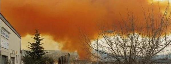Τοξικός εφιάλτης στη Βαρκελώνη! -Πορτοκαλί σύννεφο νιτρικού οξέος πάνω από 6 πόλεις [εικόνες & βίντεο] | iefimerida.gr 8