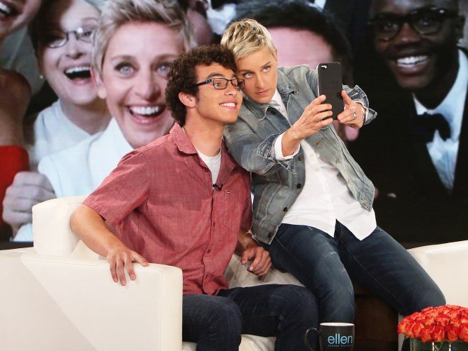 Απίστευτο: Το πιο δημοφιλές tweet στον κόσμο είναι ένα τηγανητό κοτόπουλο [εικόνες] | iefimerida.gr 4