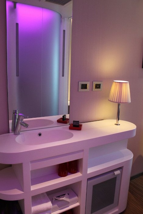 Μια ματιά στο εσωτερικό ενός φουτουριστικού ξενοδοχείου -Εκεί που όλα λειτουργούν με ένα tablet [εικόνες] | iefimerida.gr 9