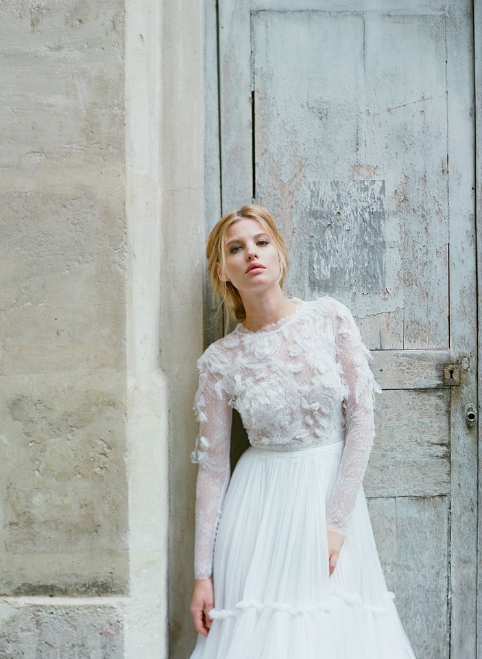 Το νυφικό με τα μακριά μανίκια Ελληνα σχεδιαστή στη λίστα με τα 15 εντυπωσιακότερα στον κόσμο [εικόνες] | iefimerida.gr 21