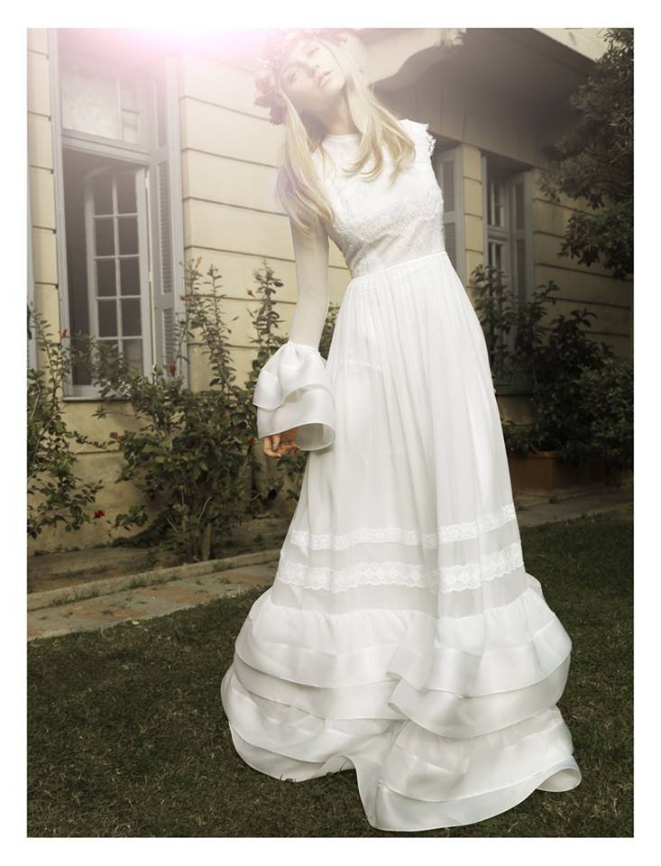 Το νυφικό με τα μακριά μανίκια Ελληνα σχεδιαστή στη λίστα με τα 15 εντυπωσιακότερα στον κόσμο [εικόνες] | iefimerida.gr 20