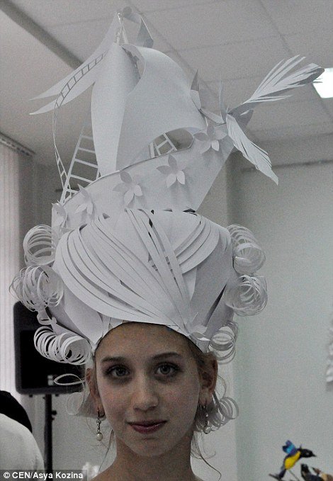 Νυφικά από χαρτί: Οι ασυνήθιστες και εντυπωσιακές δημιουργίες Ρωσίδας σχεδιάστριας [εικόνες] | iefimerida.gr 5