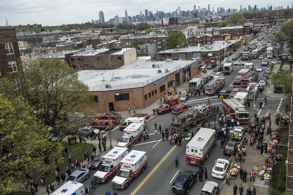 Εκτροχιασμός συρμού του μετρό στη Νέα Υόρκη -Τουλάχιστον 19 τραυματίες [εικόνες] | iefimerida.gr 2