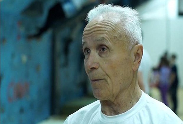 Ενας 87χρονος σκαρφαλώνει σε βράχο 14 μέτρων σε 40 δευτερόλεπτα [εικόνες & βίντεο] | iefimerida.gr 2