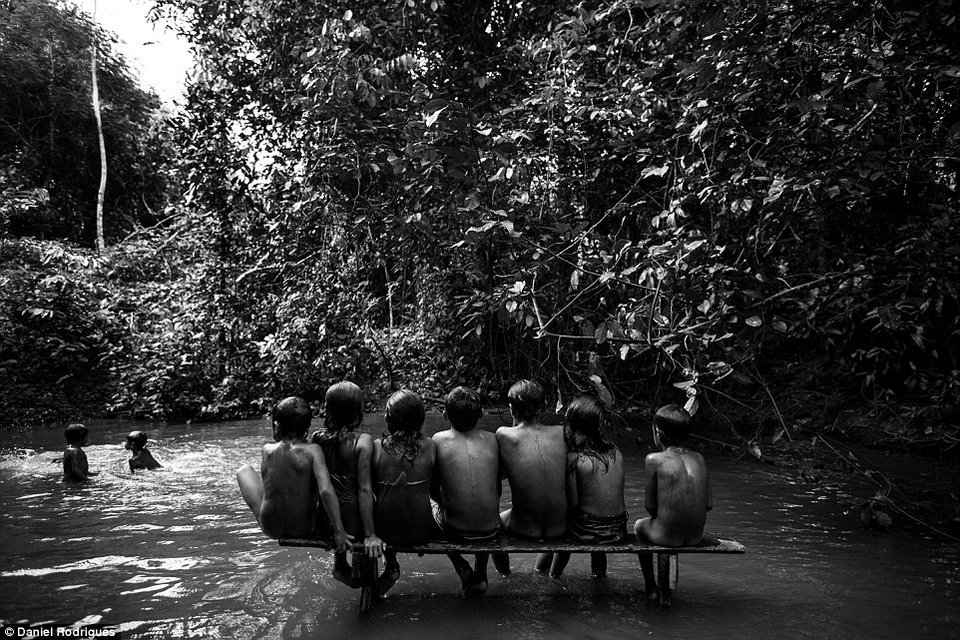 Γνωρίζοντας την πιο απειλούμενη φυλή του κόσμου –Ενα συγκλονιστικό οδοιπορικό [εικόνες & βίντεο] | iefimerida.gr 4