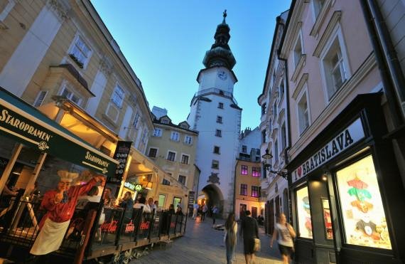 Huffington Post: Ρόδος, πρέπει να τη δει κανείς έστω μία φορά -Από τα σημεία της Ευρώπης που αξίζουν προσοχή [εικόνες] | iefimerida.gr 13