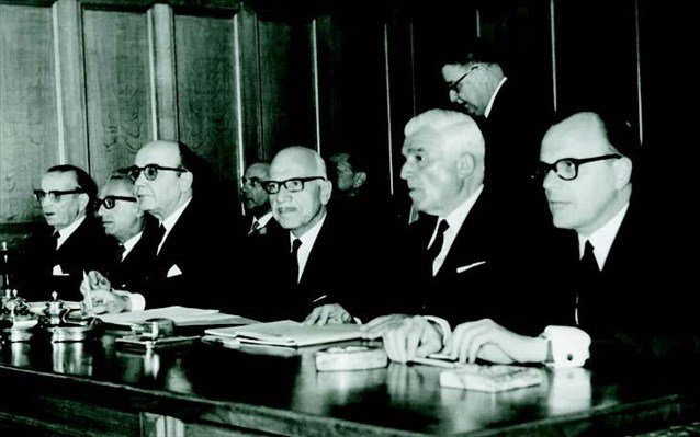 Τράπεζα της Ελλάδος: Εγκαίνια έκθεσης για τον Ξενοφώντα Ζολώτα [εικόνες] | iefimerida.gr 3