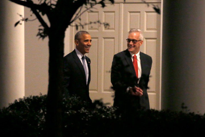 Ο Ομπάμα ταξιδεύει για Αθήνα -Η αναχώρηση από τον Λευκό Οίκο και η επιβίβαση στο Air Force One [εικόνες & βίντεο] | iefimerida.gr 0