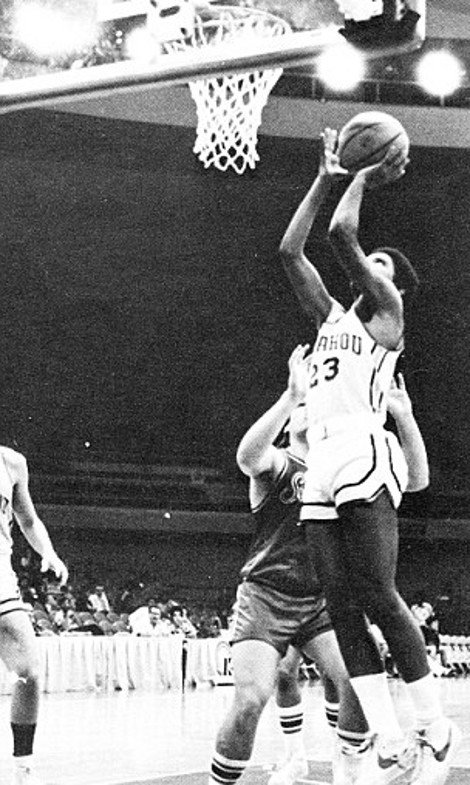 Οι φωτογραφίες του Μπαράκ και της Μισέλ Ομπάμα από τη δεκαετία του '70 που και οι δυο τους θα ήθελαν να... ξεχάσουν [εικόνες] | iefimerida.gr 1