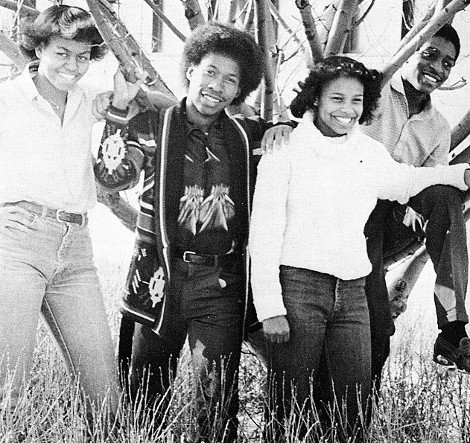 Οι φωτογραφίες του Μπαράκ και της Μισέλ Ομπάμα από τη δεκαετία του '70 που και οι δυο τους θα ήθελαν να... ξεχάσουν [εικόνες] | iefimerida.gr 3