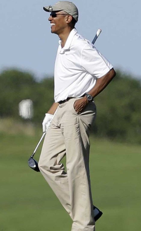 Ο Ομπάμα εξόργισε τους Αμερικανούς -Αμέσως μετά το διάγγελμα για τον αποκεφαλισμό του Φόλεϊ πήγε για γκολφ [εικόνες] | iefimerida.gr 1