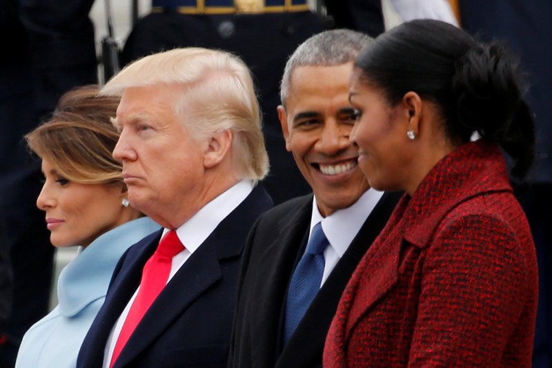  Η viral φωτογραφία των Τραμπ και των Ομπάμα πλάι πλάι που προκαλεί νευρικό γέλιο [εικόνες & βίντεο] | iefimerida.gr 0