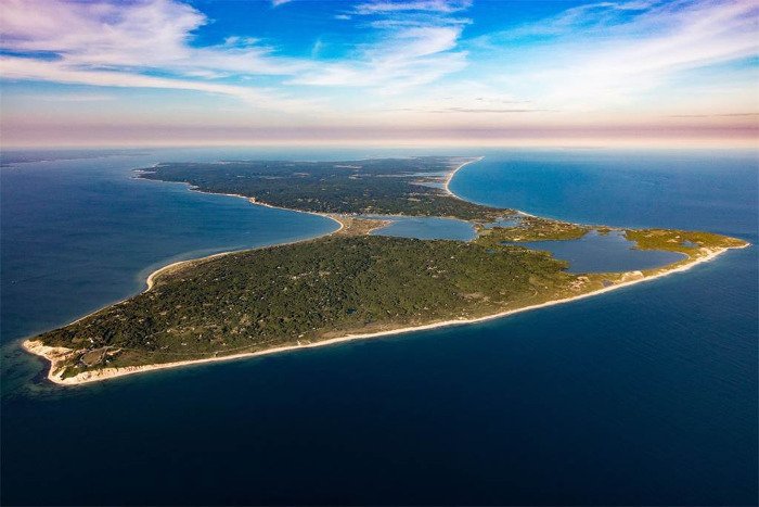 Το σπίτι όπου περνούσαν τα καλοκαίρια τους οι Ομπάμα βγαίνει στο σφυρί -Σύγχρονο και πολυτελές [εικόνες] | iefimerida.gr 12